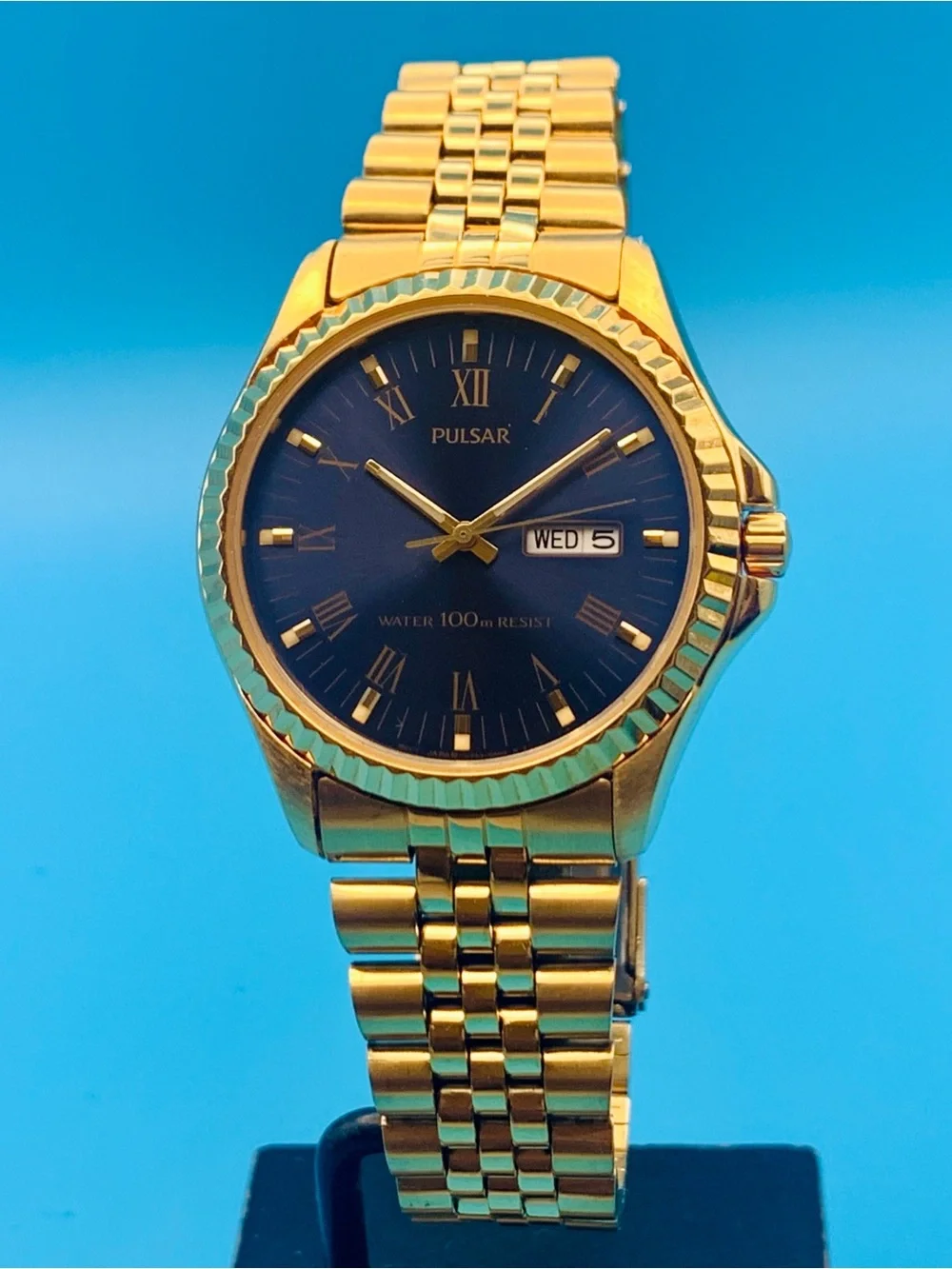 PULSAR By SEIKO V733-0A00 Men’s Vintage Wristwatch Day/Date Working New Battery